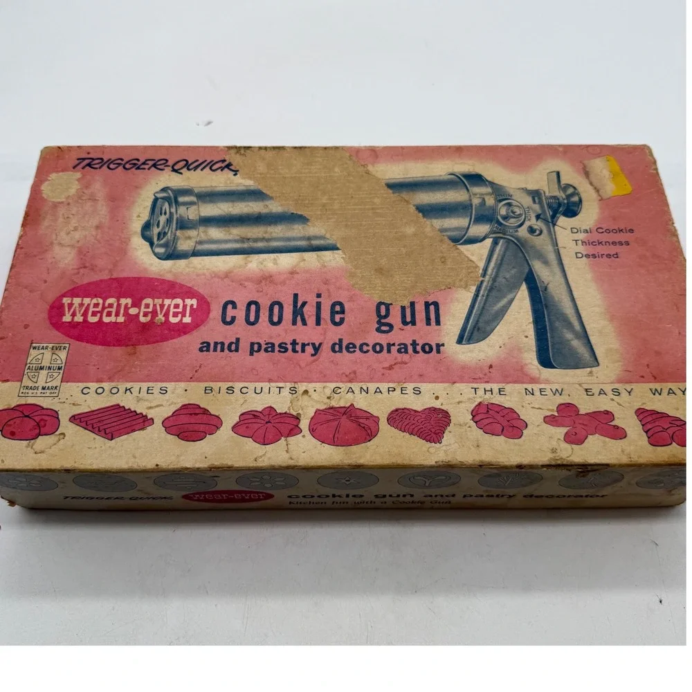Vintage Wear-Ever Aluminum Cookie Gun and Pastry Decorator NMade in USA 50s 60s